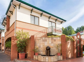 Courtyard Hotel Rosebank