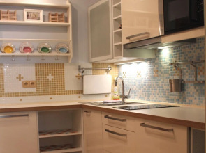 Alice Apartment House