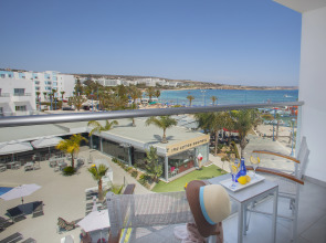 Limanaki Beach Hotel
