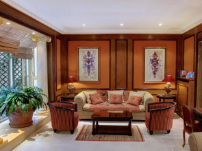 Hôtel de Neuville - Arc de Triomphe