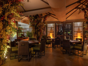 Gran Melia Fenix - The Leading Hotels of the World