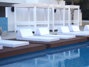 Tsokkos Holiday Hotel Apartments