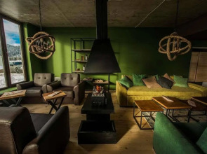 Terrace 8 Bakuriani by Mgzavrebi