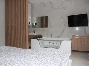 Home Living Apartments