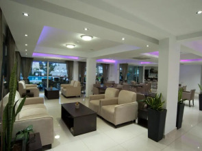 Frixos Suites Hotel Apartments