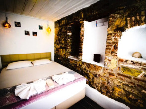 Ayvalik Moda Pansiyon