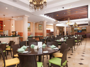 Courtyard By Marriott Cancun Airport