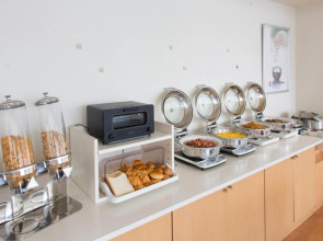 Econo Higashi Kanazawa