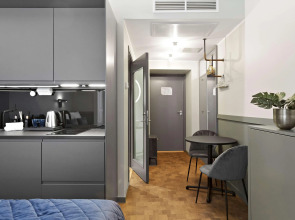 Best Western Hotel at 108