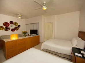 Ambiance Suites Cancun