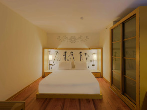 Siam Elegance Hotels & Spa