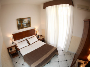 Отель Garibaldi