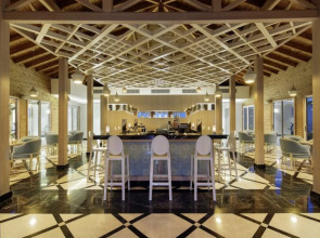 Отель Bellis Deluxe