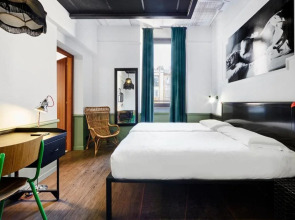 Hostel Generator Rome