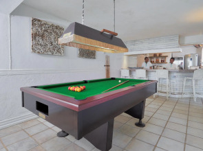 Le Beachclub Serviced Apartments and Villas