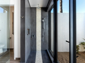 Tropical Attitude - Adults only