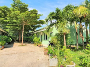 Chalong Stay Well by Palai Seafood