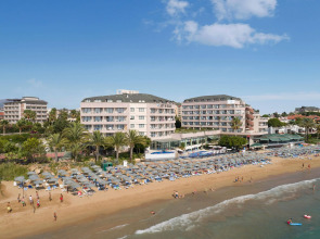 Aska Just In Beach – All Inclusive