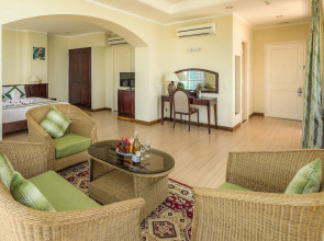 Nha Trang Lodge Hotel