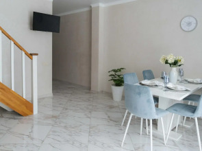 Апартаменты Apart-Deluxe Легенды моря на улице Гагарина 75