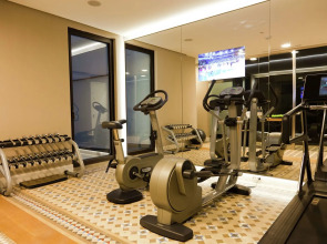 Alexandra Barcelona Hotel, Curio Collection by Hilton