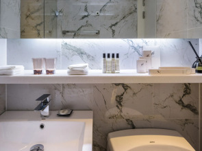 Augila Hotel Jeju Oceano Suites