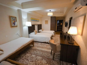 Отель Атлас