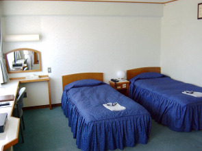 Отель Tokyo Business