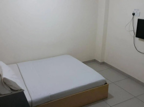 OYO 301 River Inn Hotel