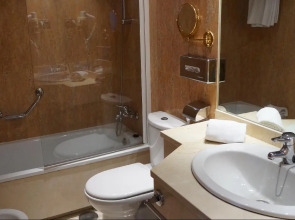 Отель Sercotel Alcalá 611