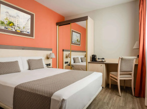 Petit Palace Trencadis