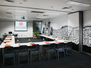 Saint Kilda Beach Hotel (formerly Rydges St Kilda)