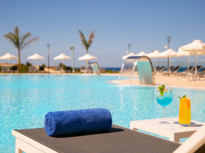 Nissiblu Beach Resort