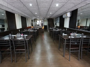 Sukhumvit 20 Guest House