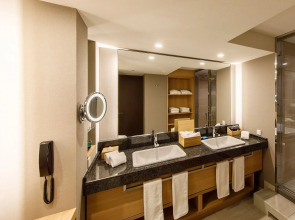 Отель Nikko Osaka