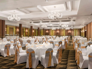 Отель Ramada by Wyndham Colombo