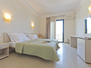 Отель Bomo Tosca Beach