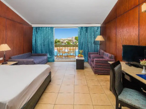 Hawaii Caesar palace Hotel & Aqua Park