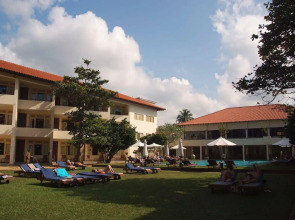 Mermaid Hotel & Club