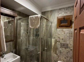 Dolphin Apart & Hotel