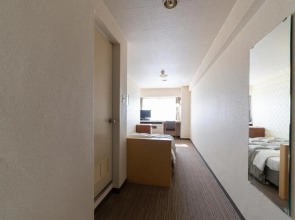 Econo Higashi Kanazawa