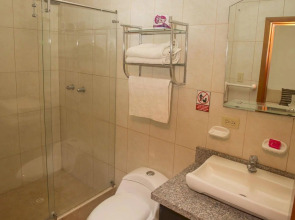 Hotel La Laguna Galapagos