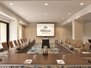 Hilton Miami Airport Blue Lagoon