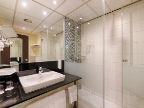 NOVINA HOTEL Wöhrdersee Nürnberg City