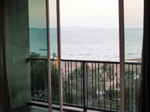 B2 Sea View Pattaya Boutique & Budget Hotel