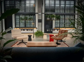 MONTOWNIA Lofts & Experience