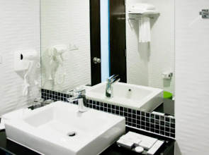 Louis' Tavern Hotel Don Muang