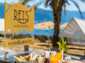 Reis Beach Hotel