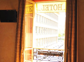 Hôtel Léonard de Vinci II