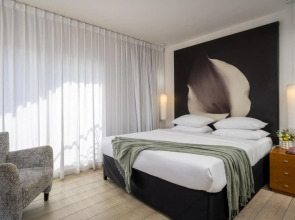 The Savoy Tel-Aviv, Sea Side